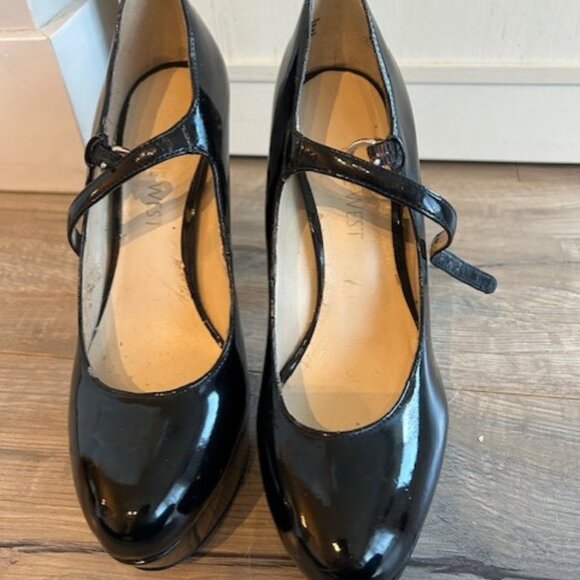 Platform heels - Picture 1 of 2